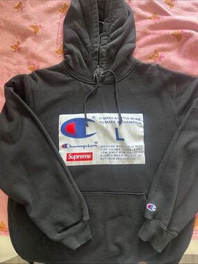 Supreme x Champion Black hoodie, very good condition
